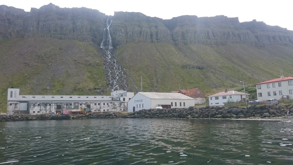 Árnes