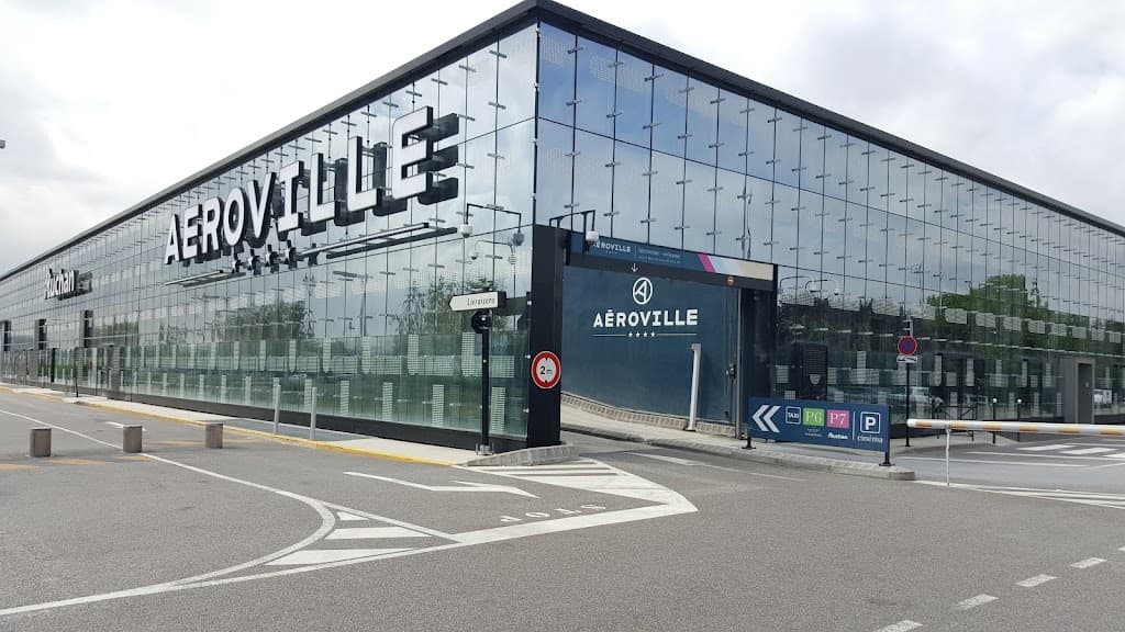 Aeroville Shopping Center