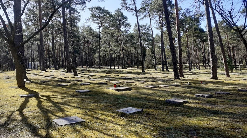 Waldfriedhof Halbe