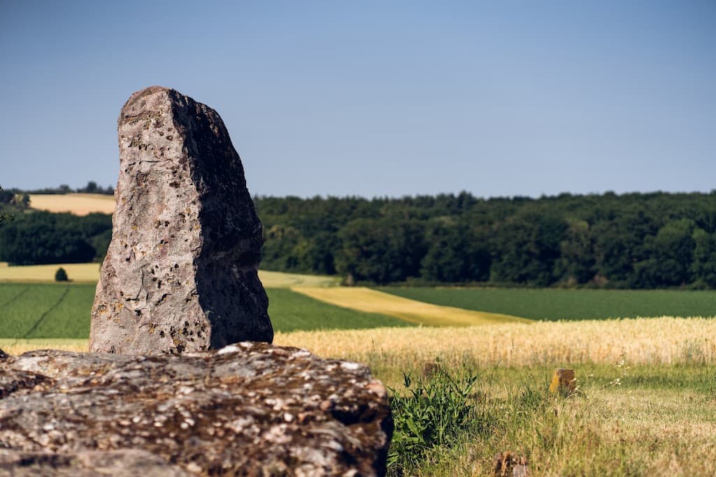 Quarzitmenhir bei Muschenheim