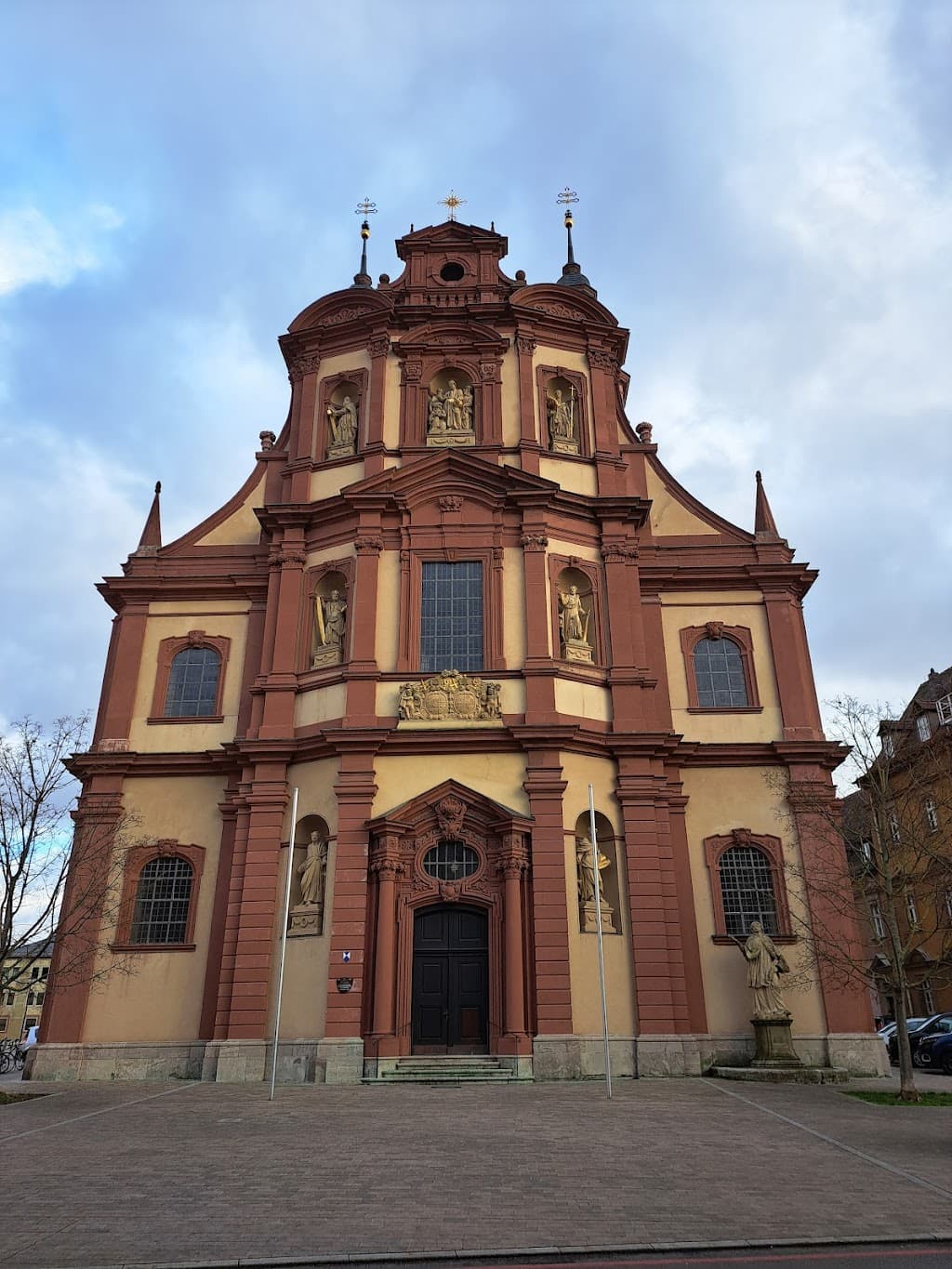Pfarrzentrum St. Peter und Paul Höchberg