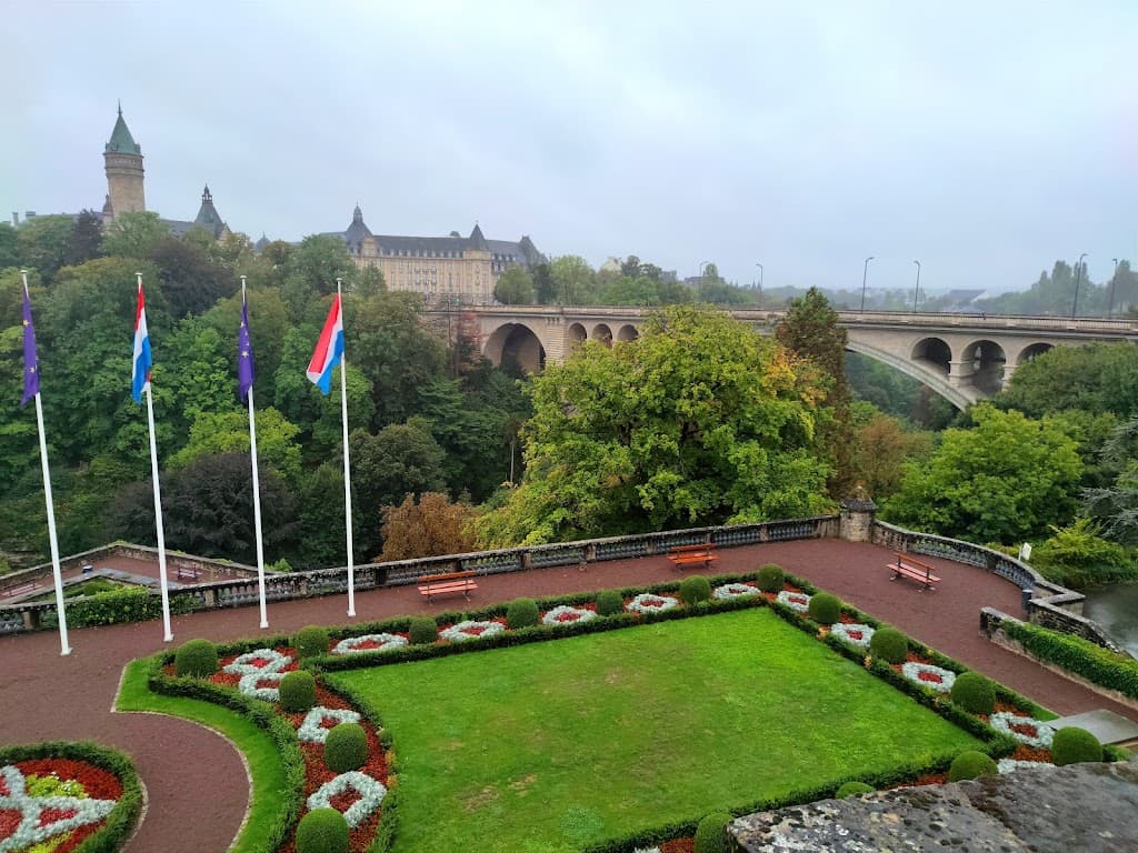 Place de la Constitution