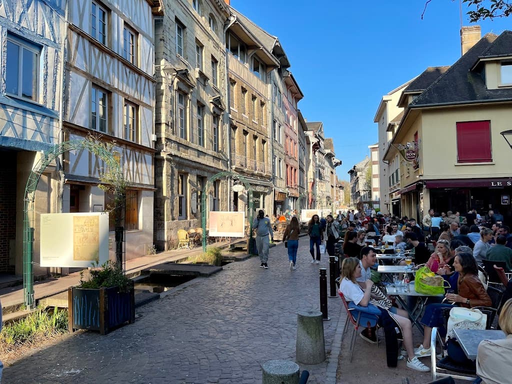 Rue Eau de Robec