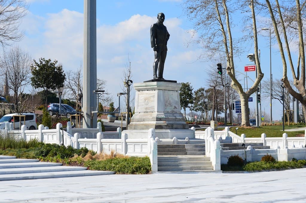 Atatürk-Denkmal Sultanahmet