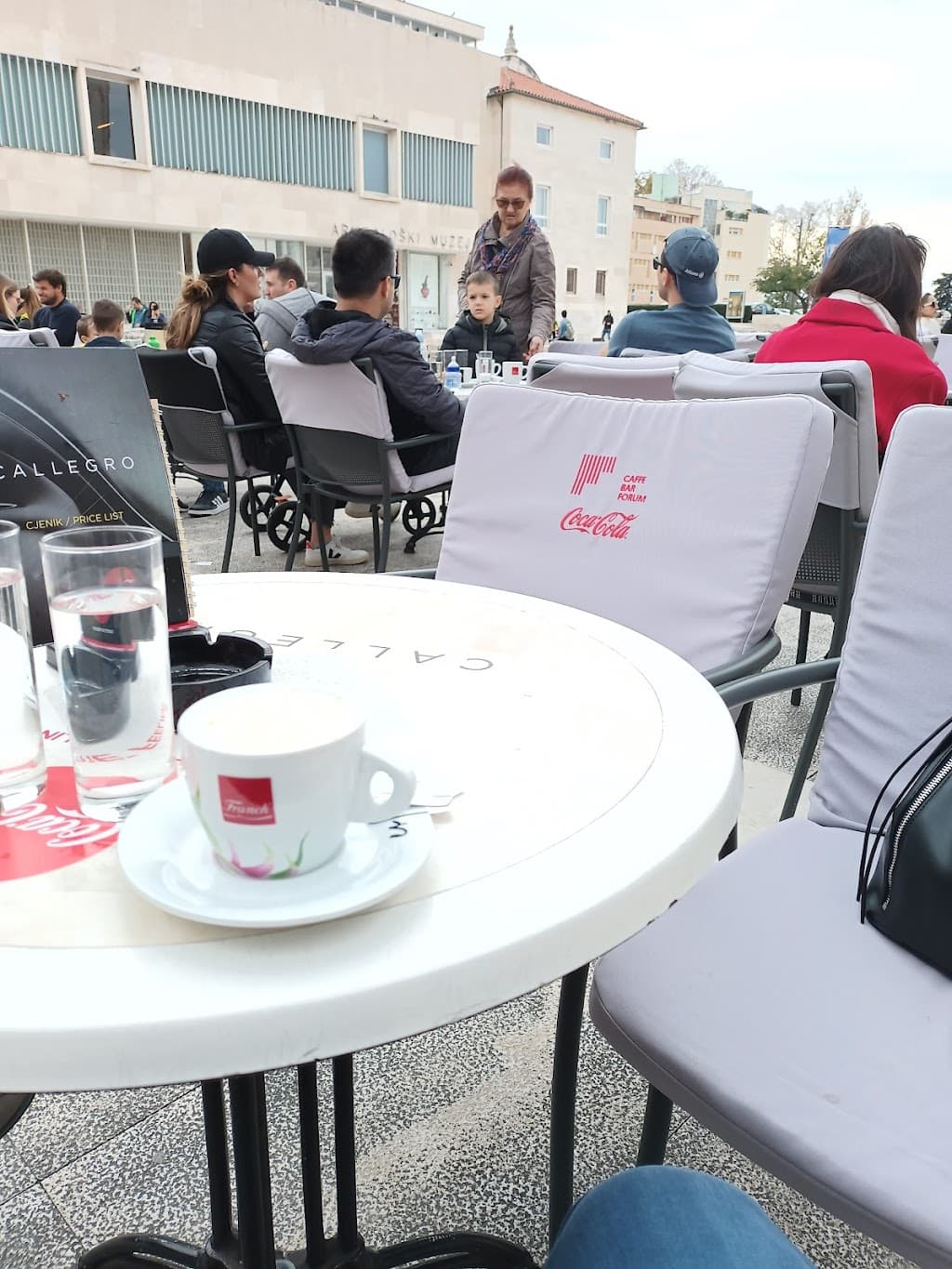 Cafe Bar Forum