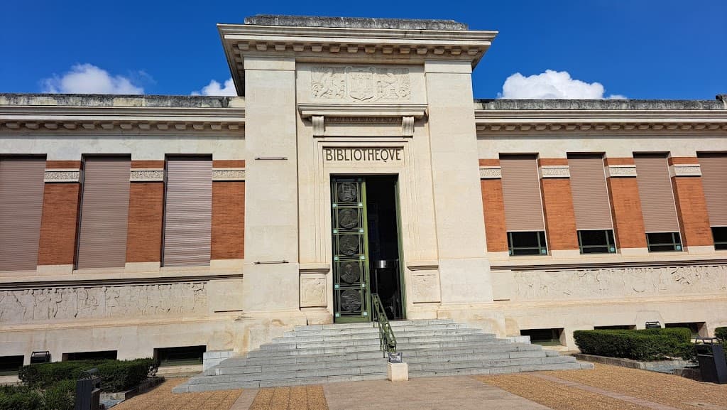 Bibliothèque d'Étude et du Patrimoine