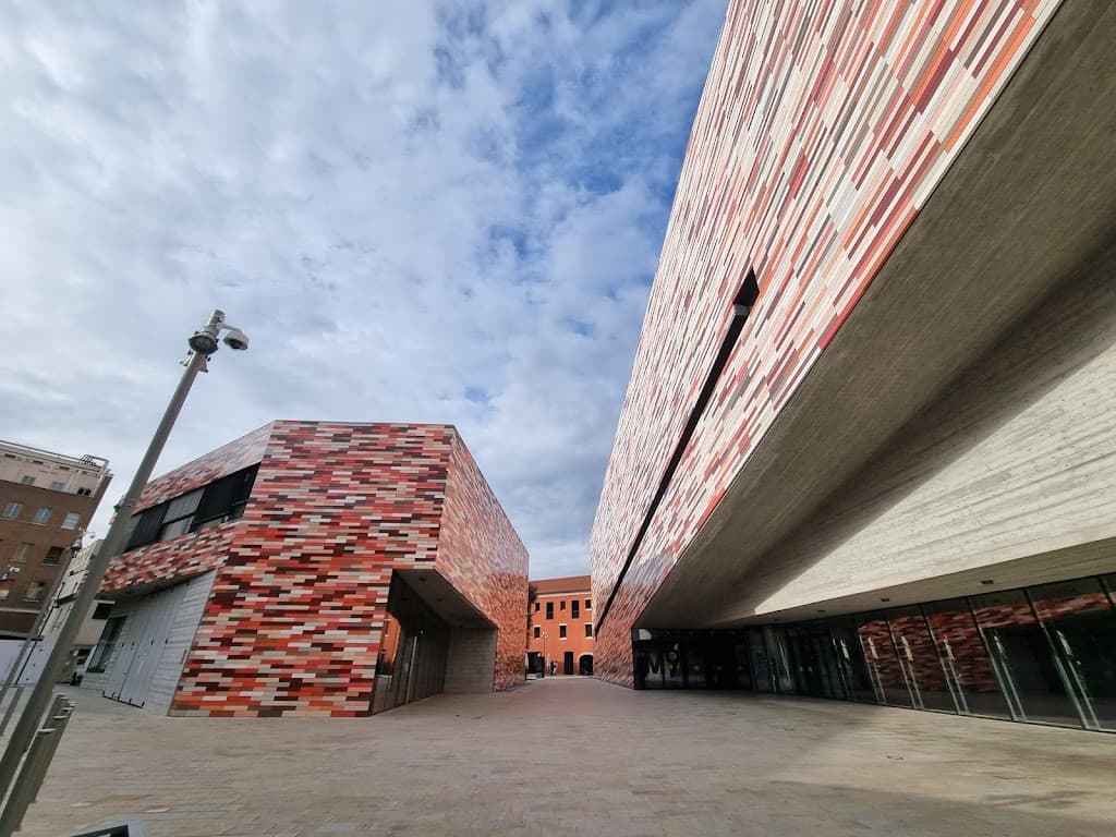 M9 Museo 900