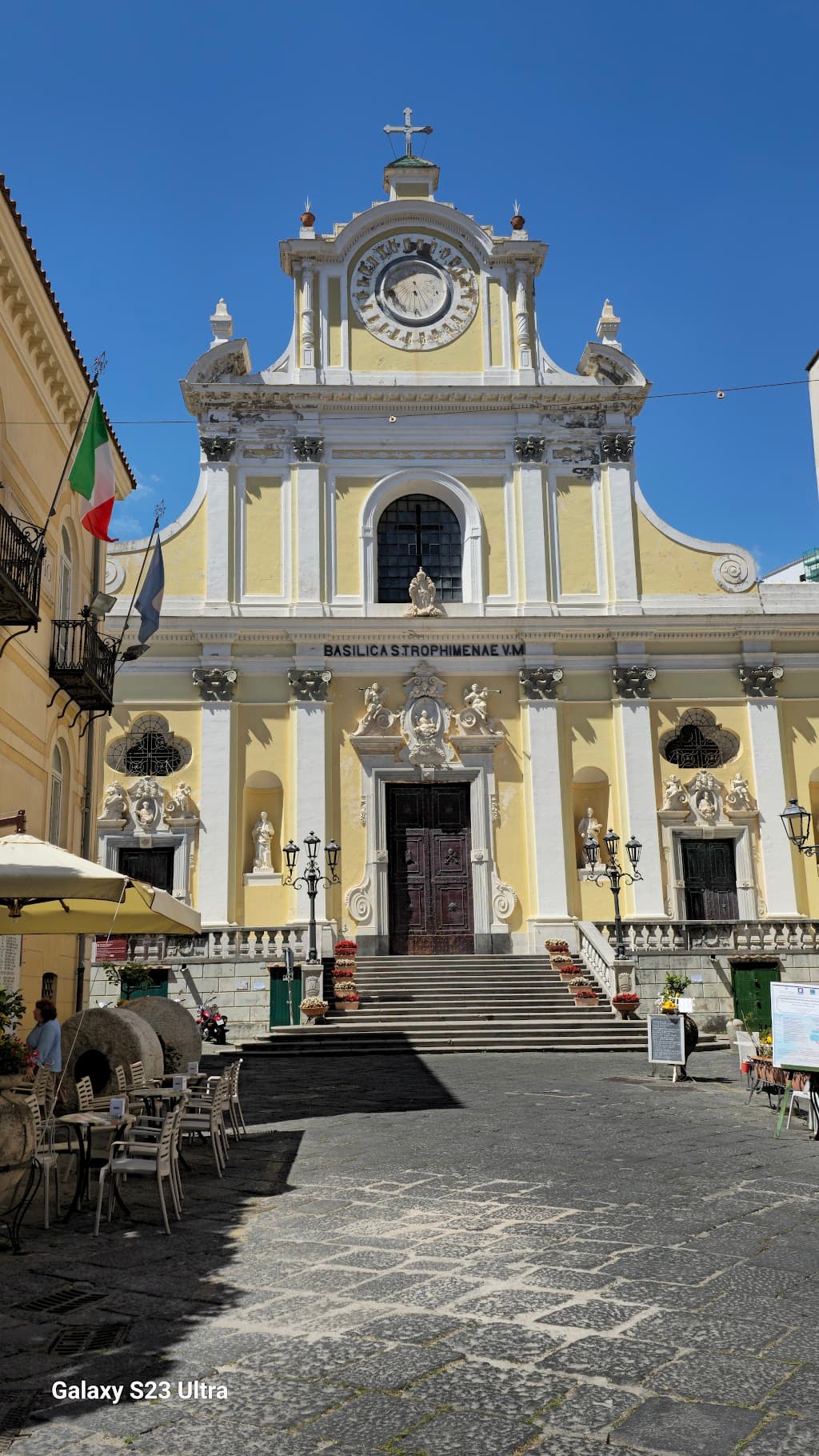 Basilika Santa Trofimena