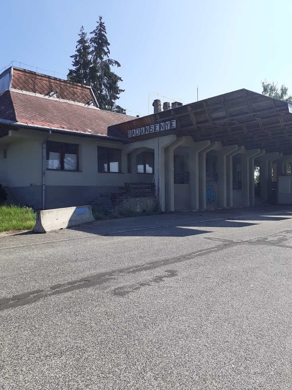 Ehemaliges Grenzübergangsgebäude Bajánsenye