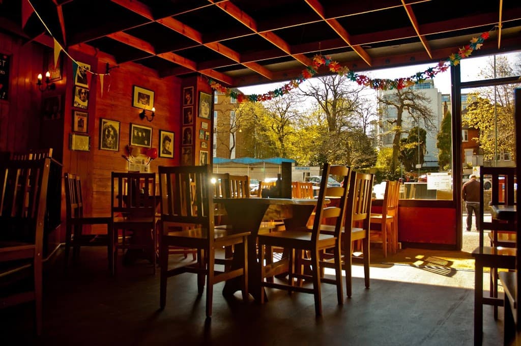 Norwegian Wood Café