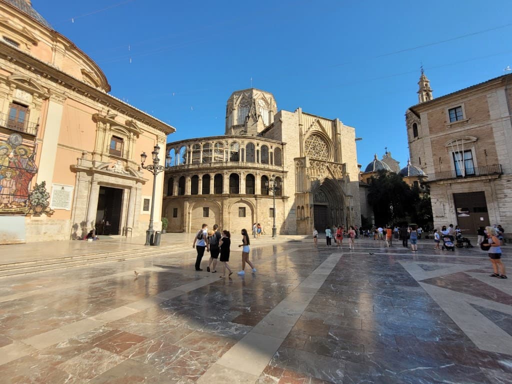 Plaza de la Virgen