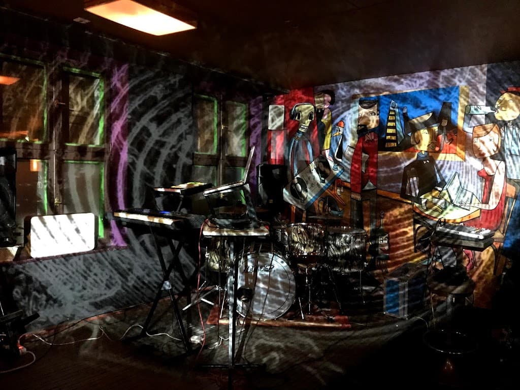 Transfer Bar / Club