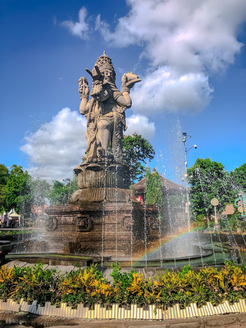 Catur Muka Statue