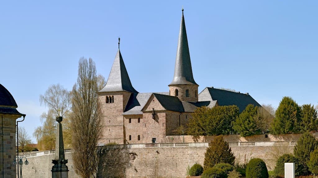 St. Michael und Michaelstor