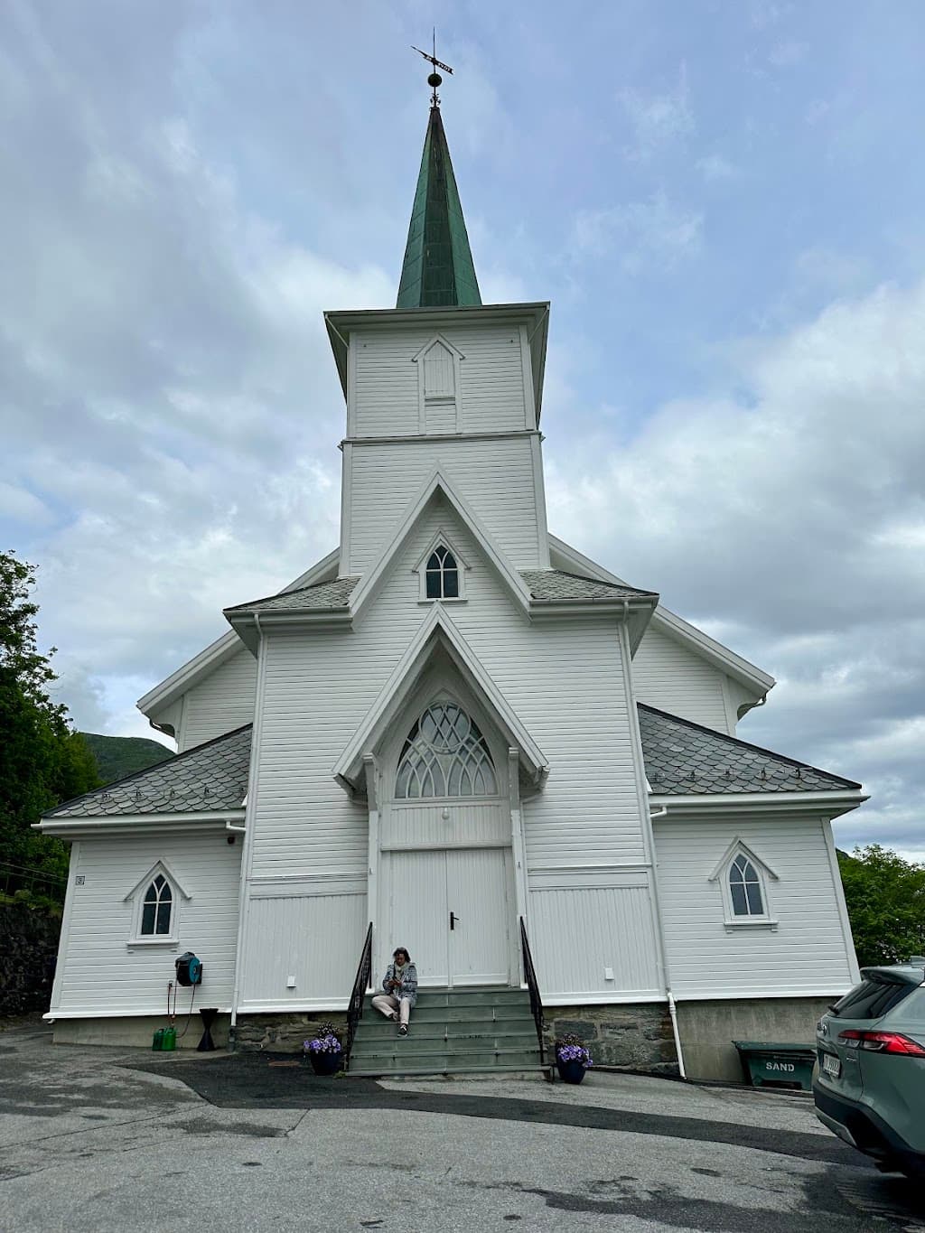 Måløy Kirke