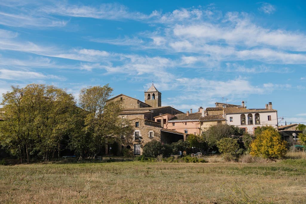 Ajuntament de Sant Jordi Desvalls und Lavoir