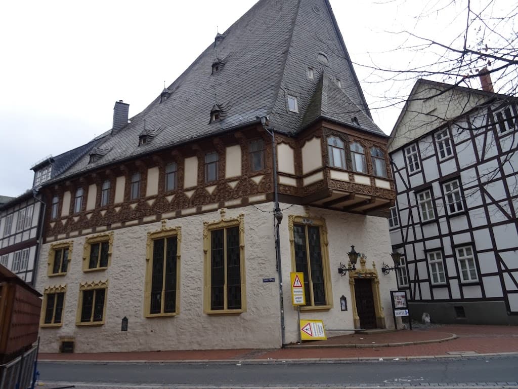 Brusttuchhaus