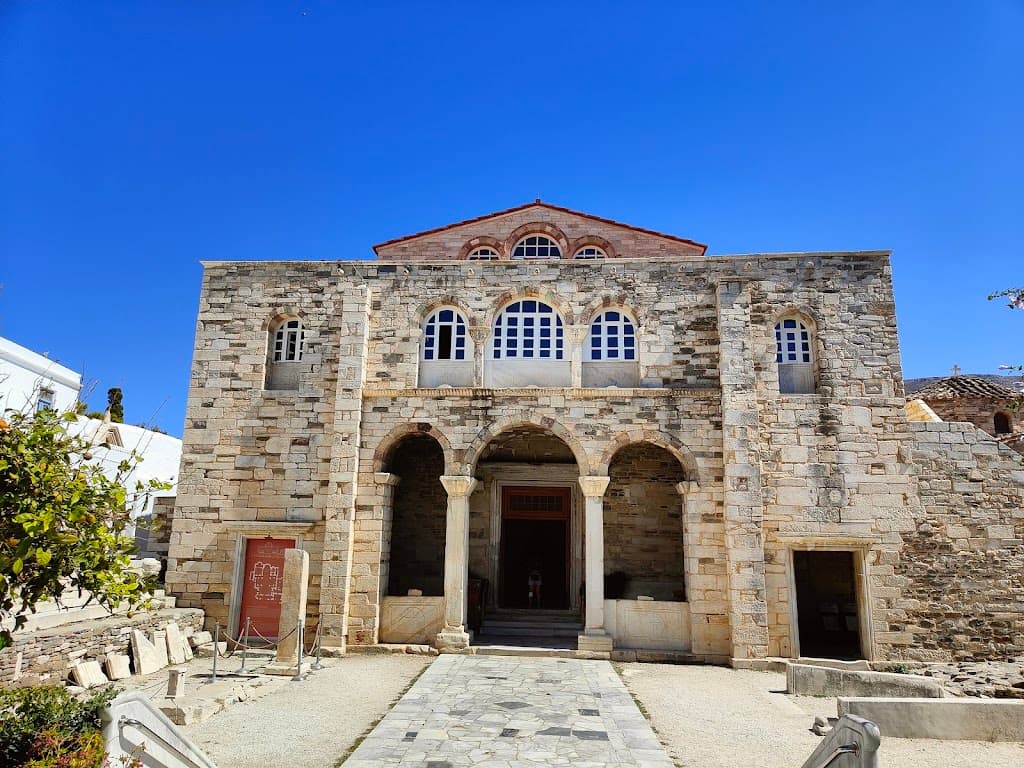 Kirche Ekatontapiliani, Paros
