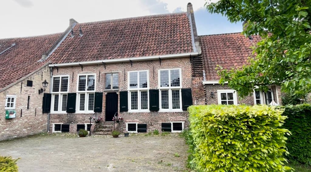 Hofje De Armen de Poth