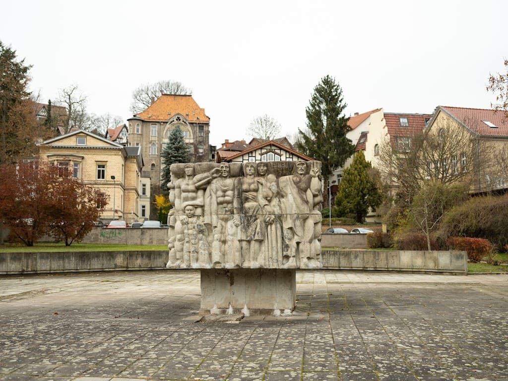 Denkmal zur Geschichte der deutschen Arbeiterbewegung an der Gedenkstätte Eisenacher Parteitag 1869