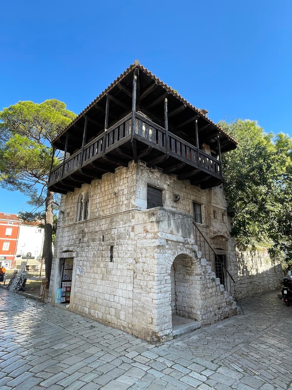 Das Romanische Haus
