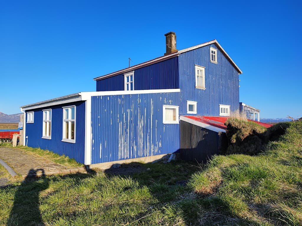 Reiterhof Húsey und Hallormsstaður Wald