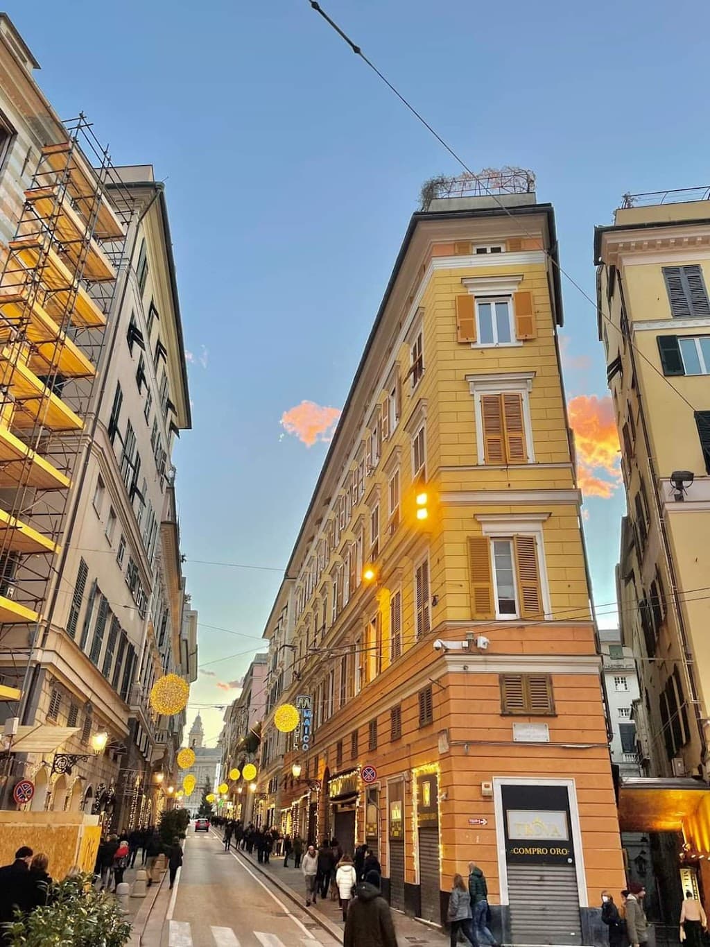 Piazza Fontane Marose
