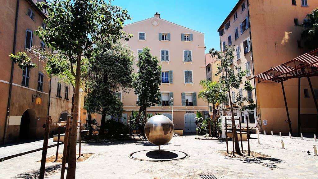 Place du Globe