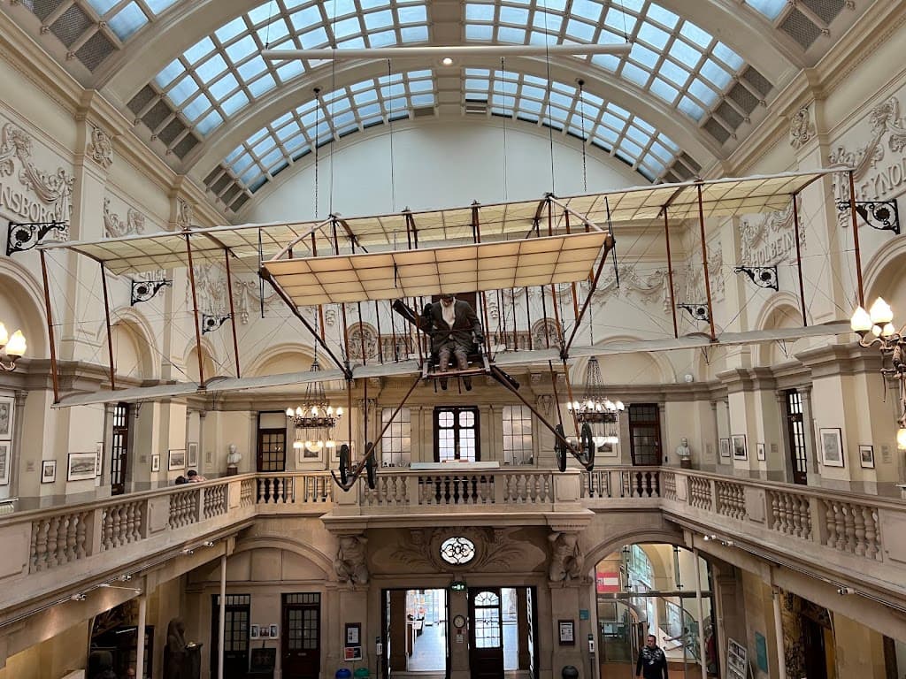 Bristol Museum & Art Gallery