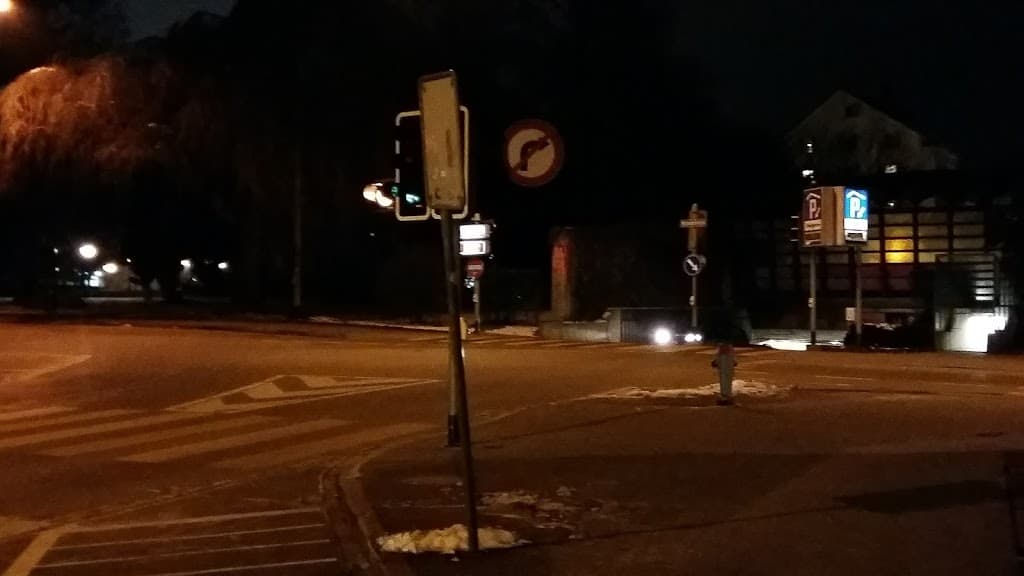 Alain-Garnier-Plastik am Merkurplatz