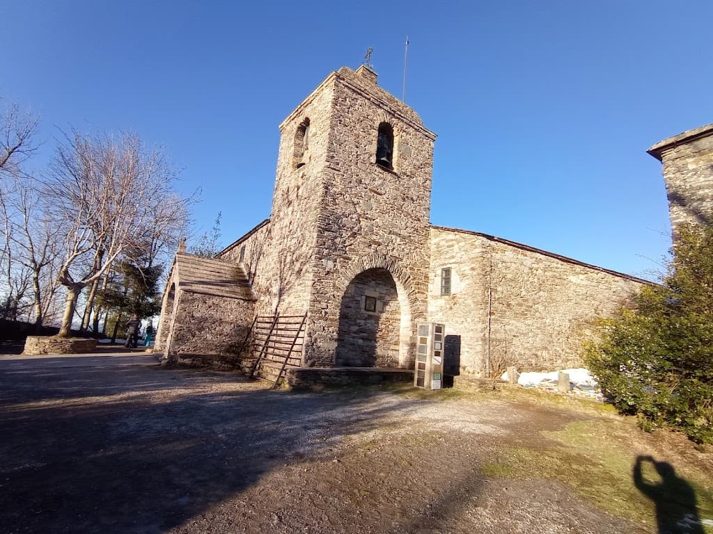 Santuario de Santa María a Real do Cebreiro