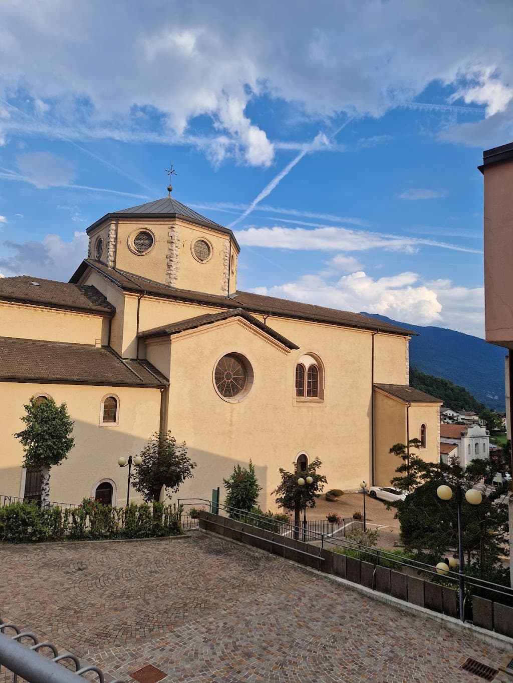 Dorsino, Municipio
