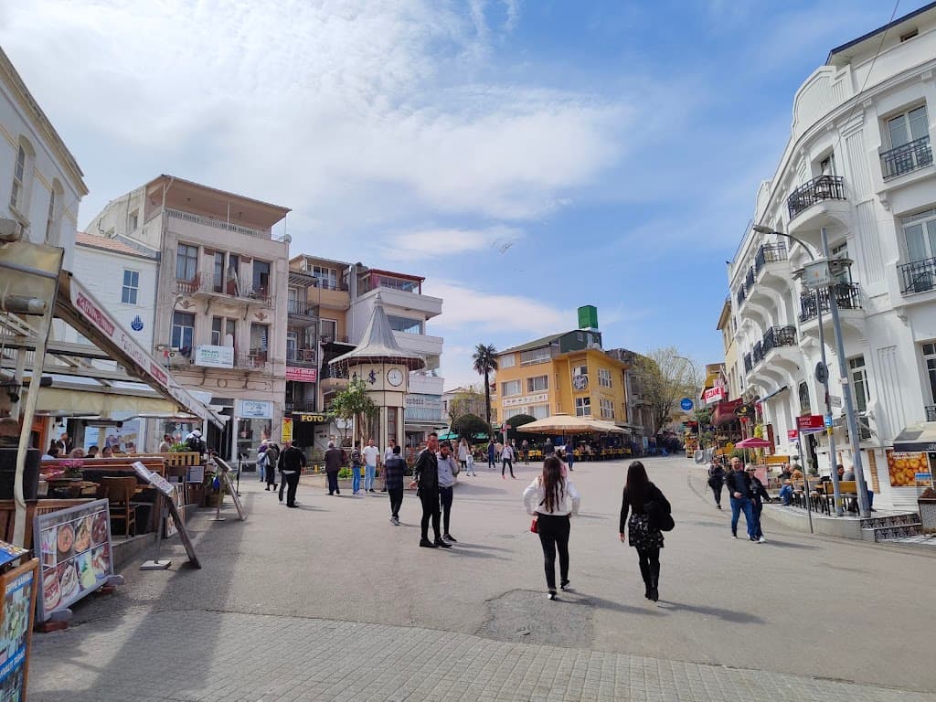 İskele Meydanı