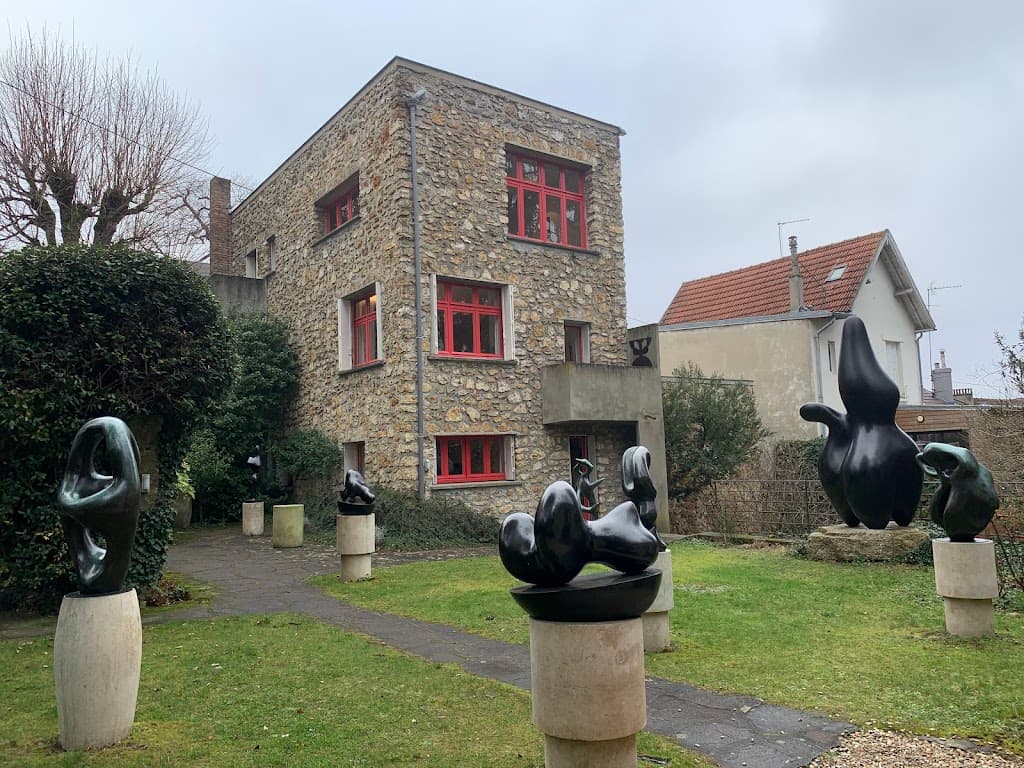Hans-Arp-Haus