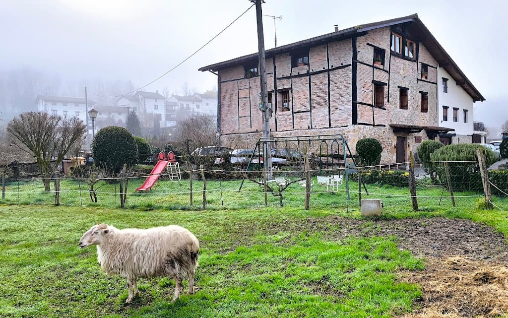 Casa Rural ONDARRE quesería Idiazábal