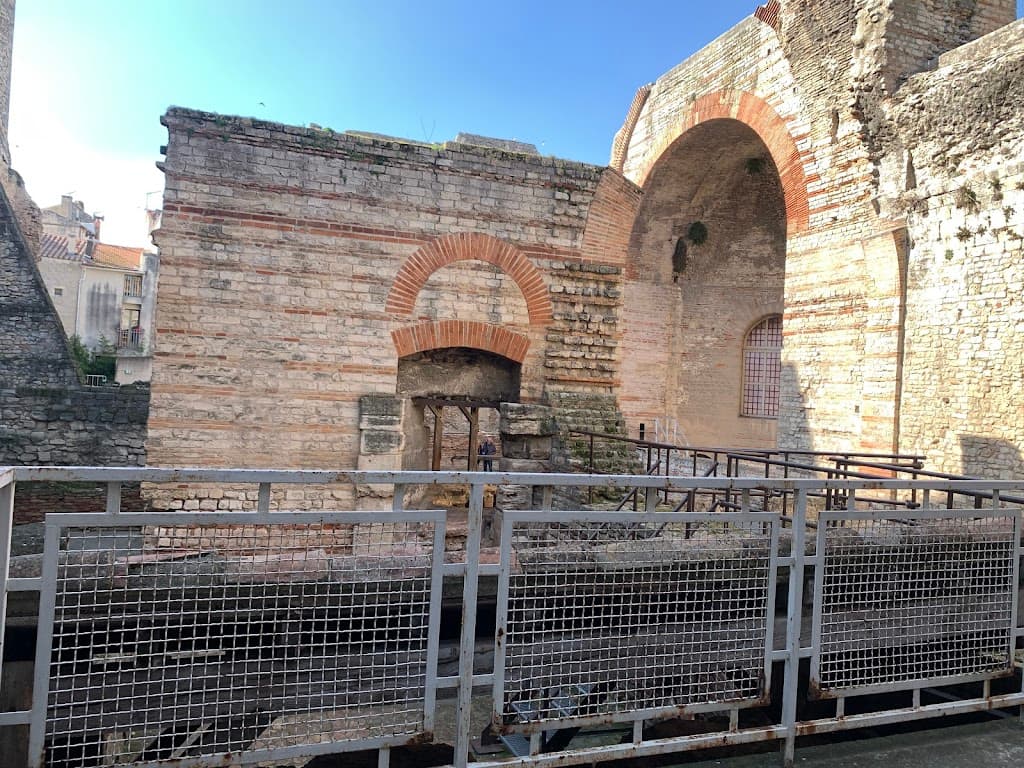 Thermes de Constantin