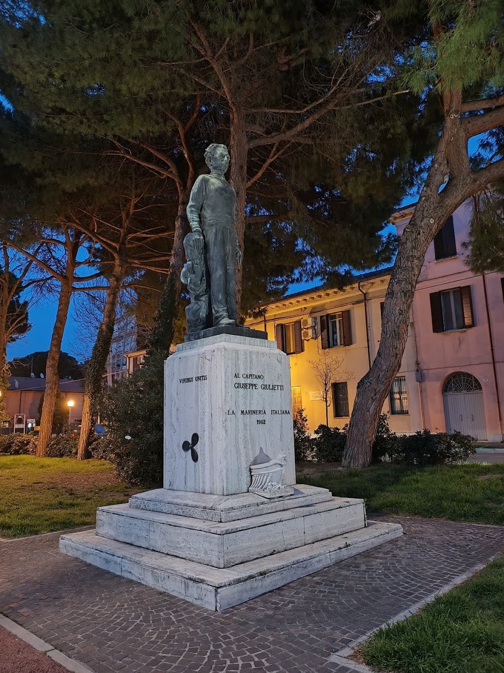 Monumento a Capitan Giulietti