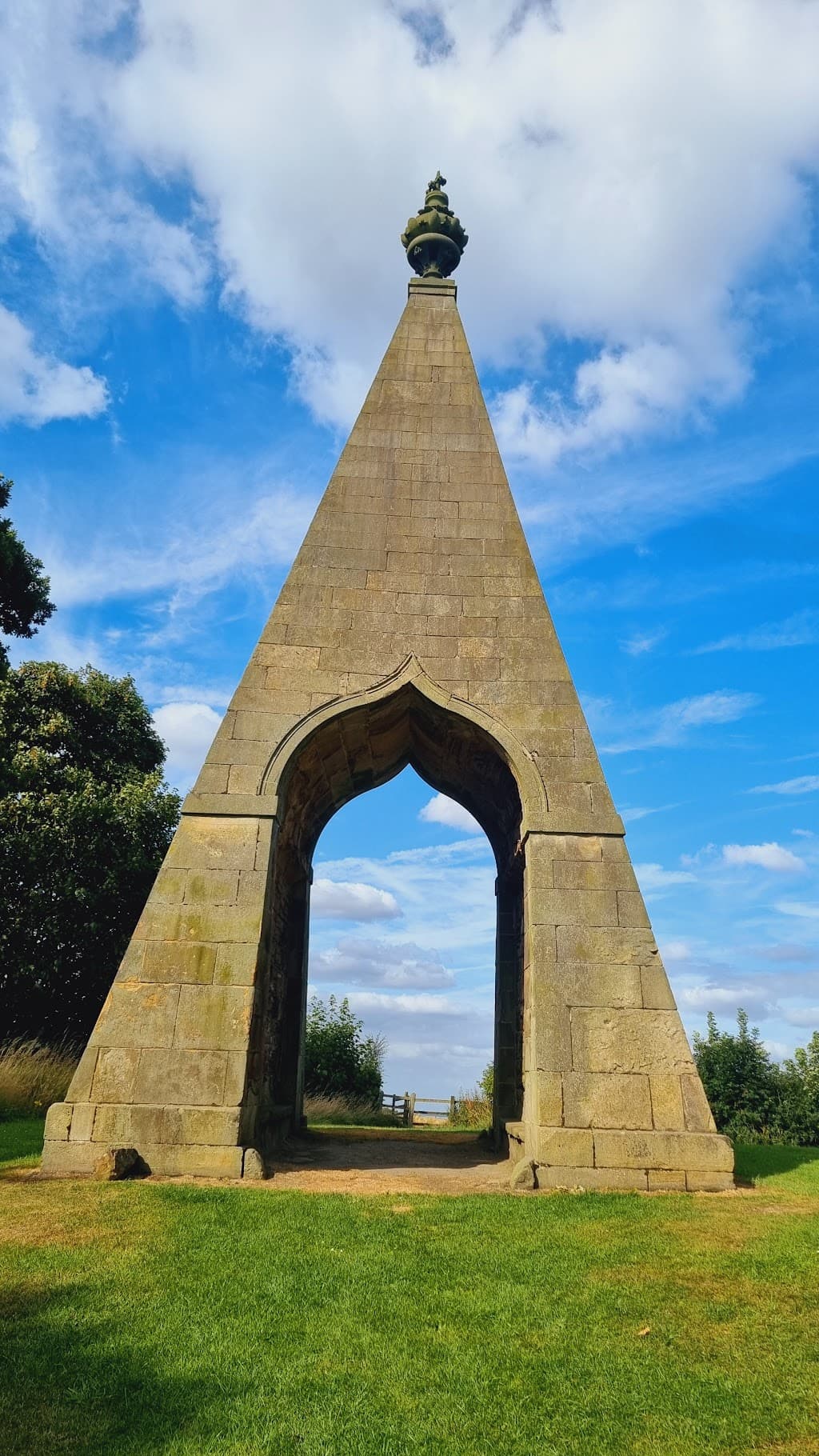 Needle's Eye Folly