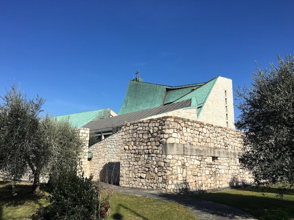 Autobahnkirche St. John Baptist