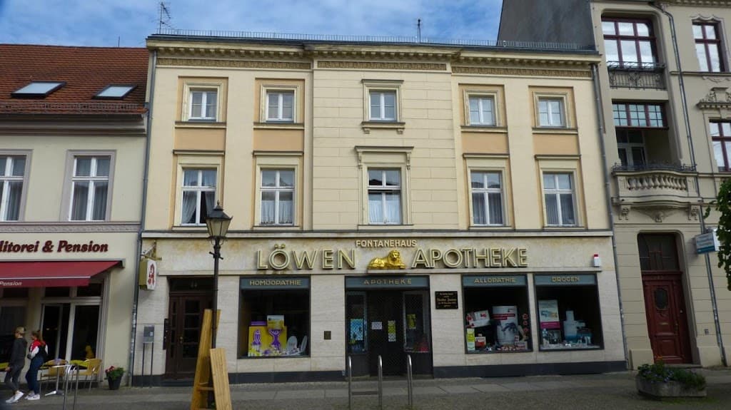 Löwen-Apotheke im Fontane-Haus