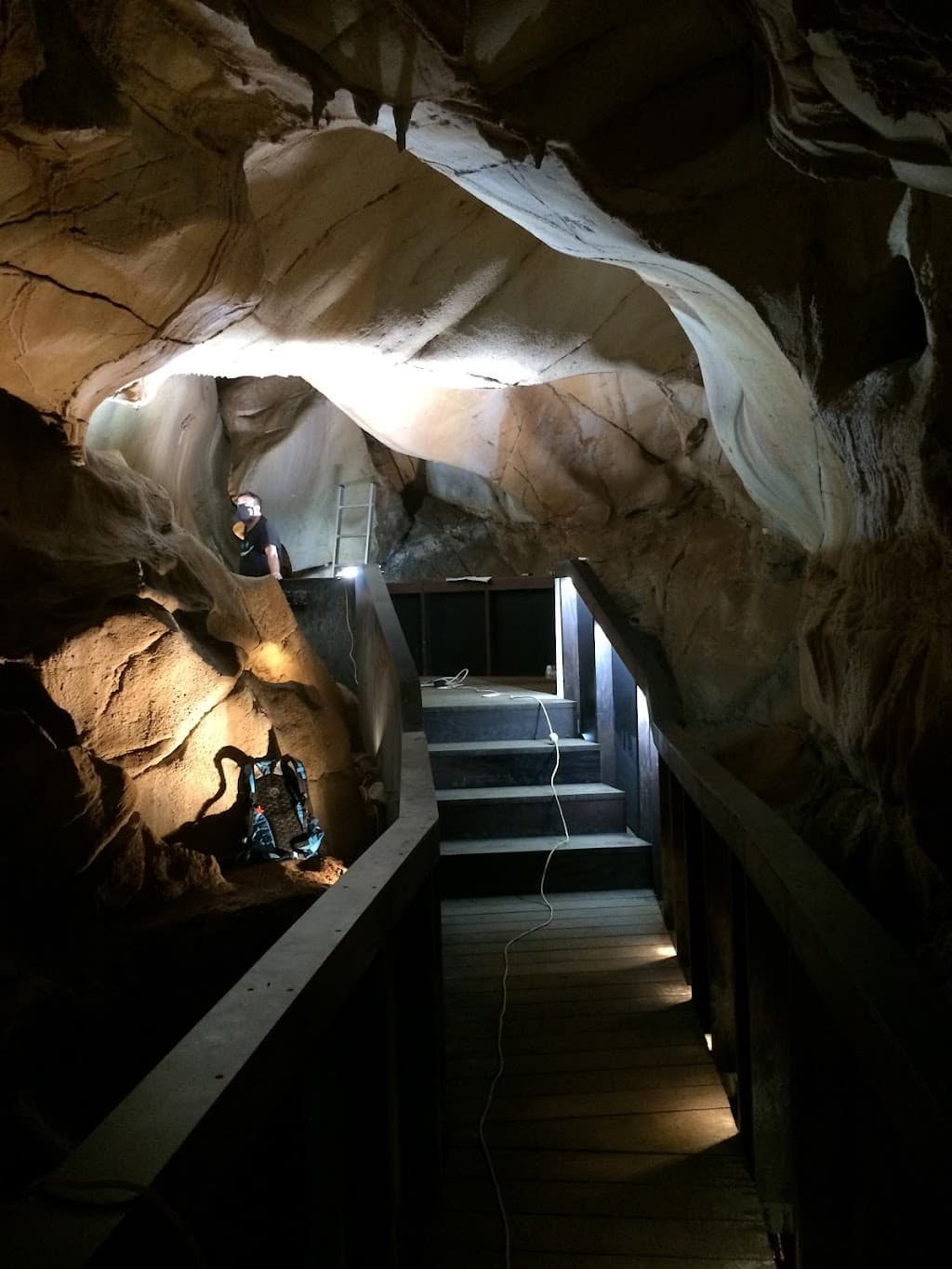 Prähistorische Grotte