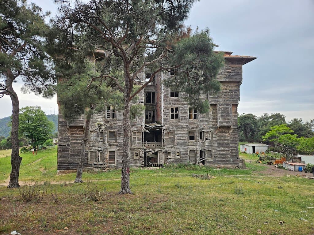 Büyükada Rum Yetimhanesi