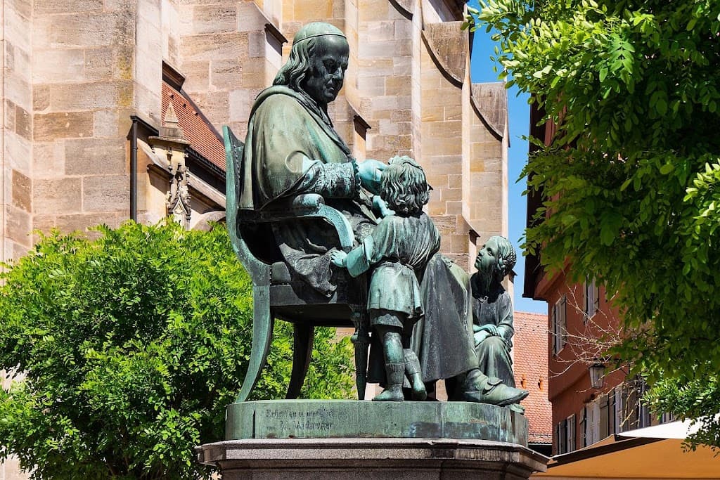 Statue Christoph von Schmid