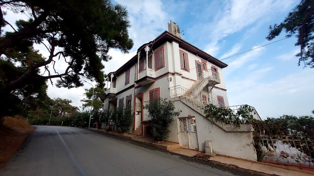 Reşat Nuri Güntekin Haus