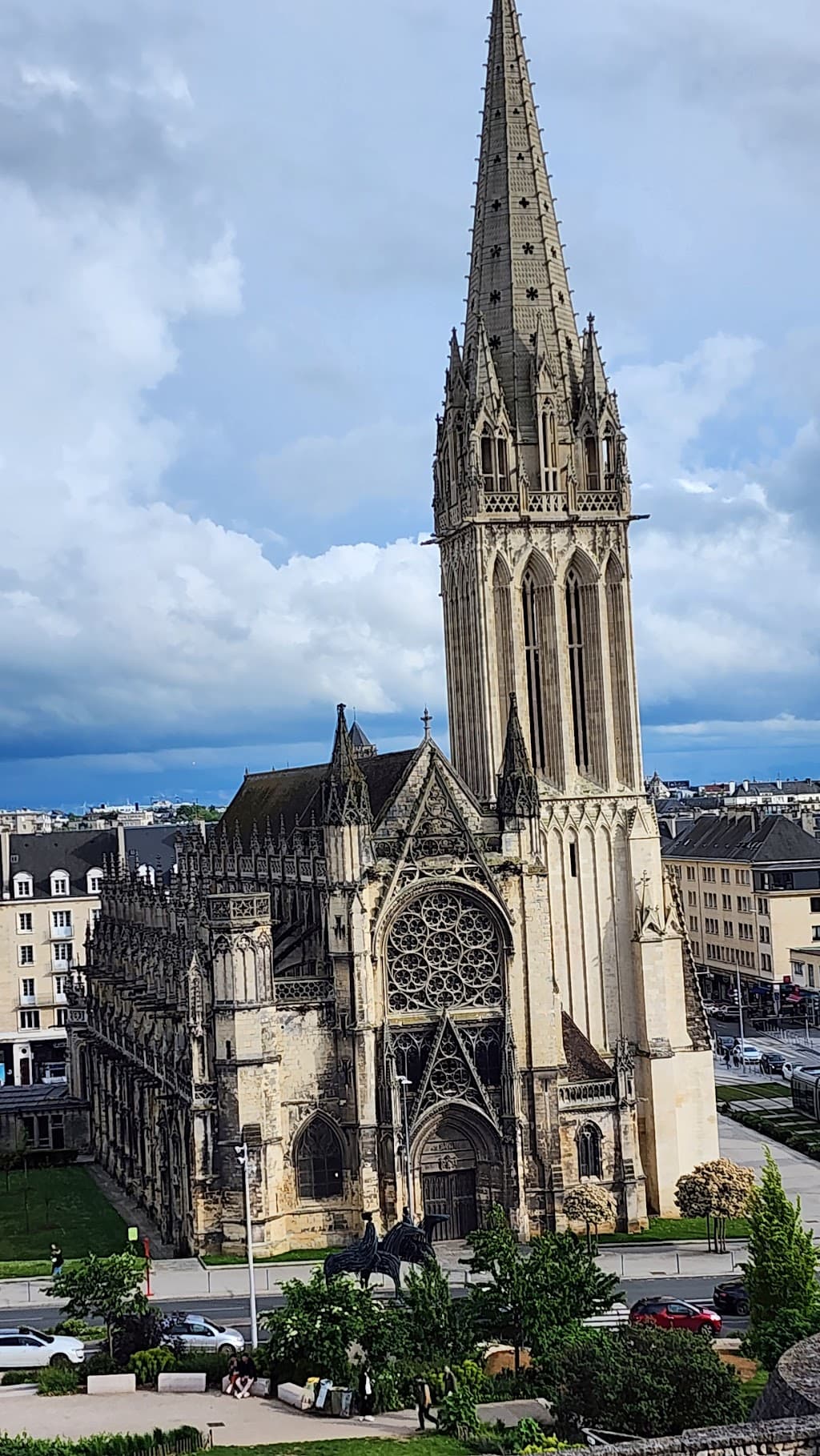 Église Saint-Pierre de Caen