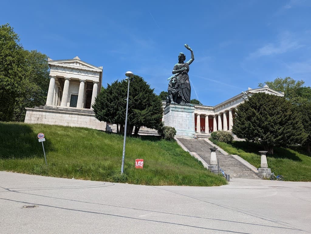 Bavaria-Statue (Finger)