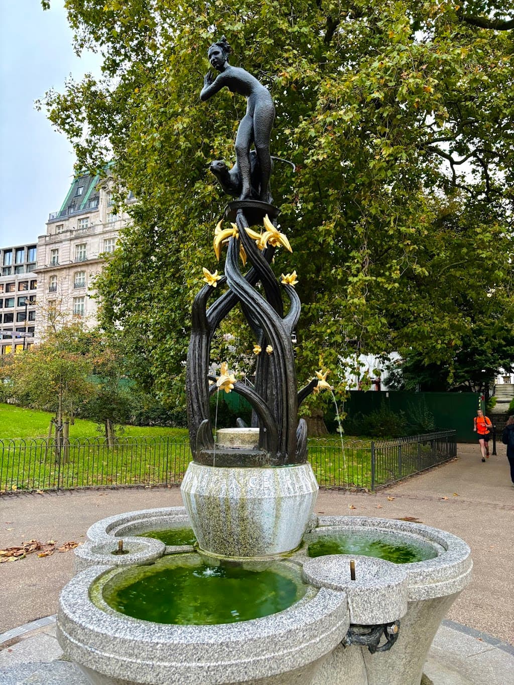 Skulptur Undine im Grünen Winkel