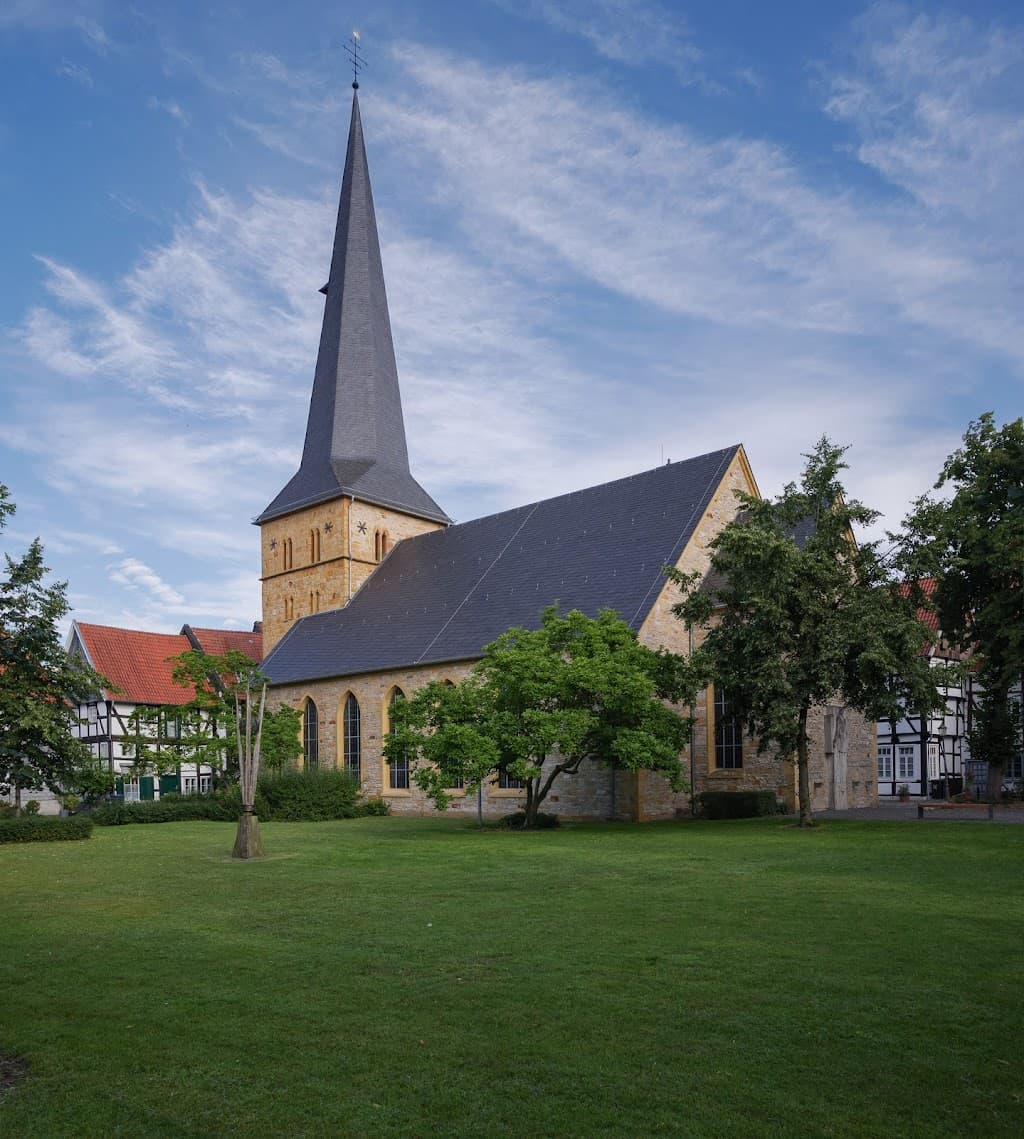 Evangelische Apostelkirche