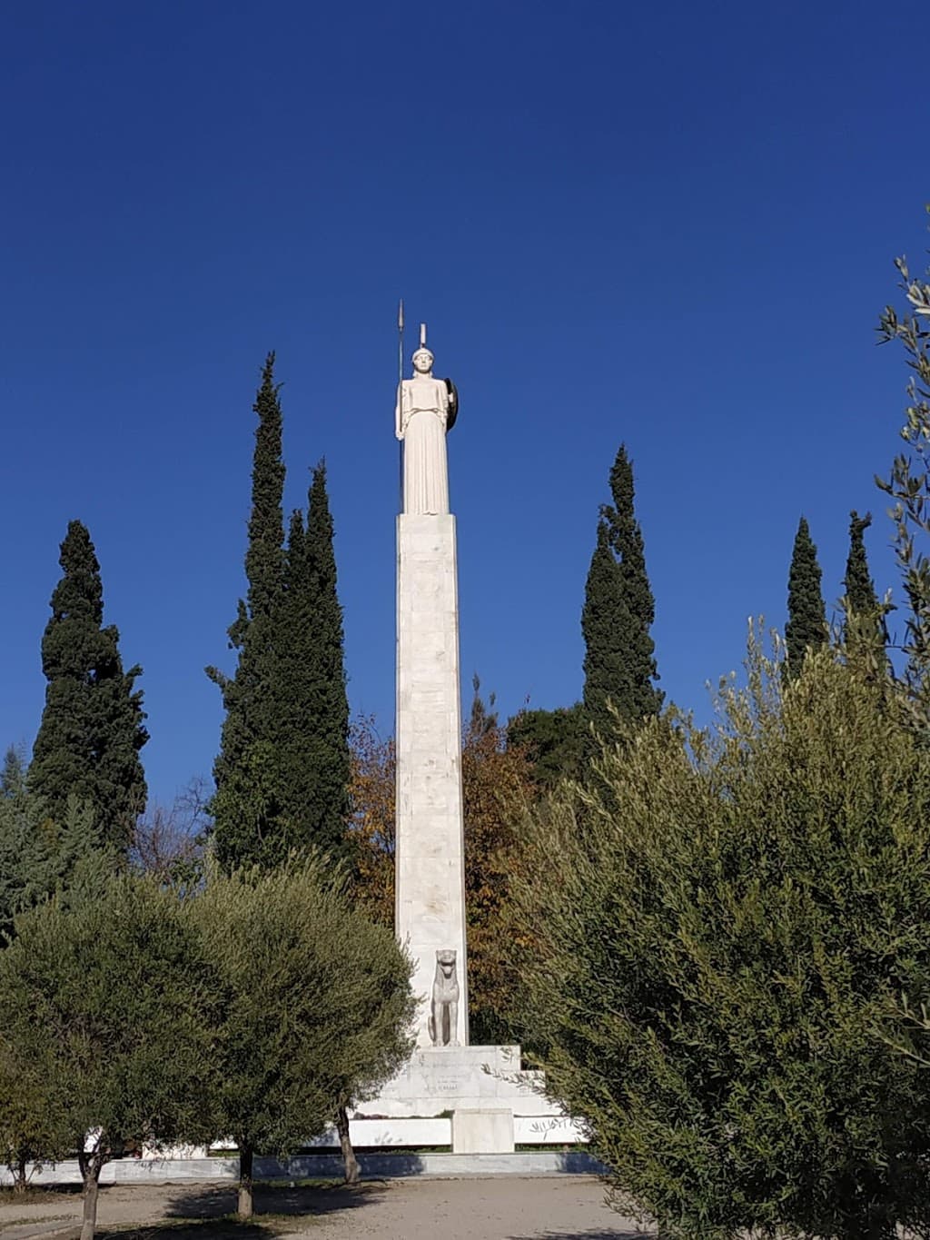 Skulptur Athene und Bellona