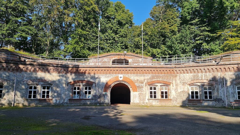 Wallanlage Stade